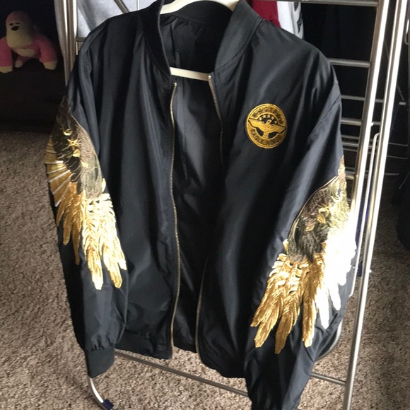 Golden wings coat - Picture 2 of 6